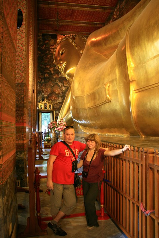 011.jpg - Wat Pho – świątynia Leżącego Buddy.