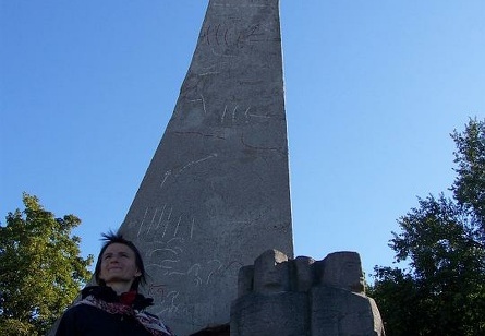 09
