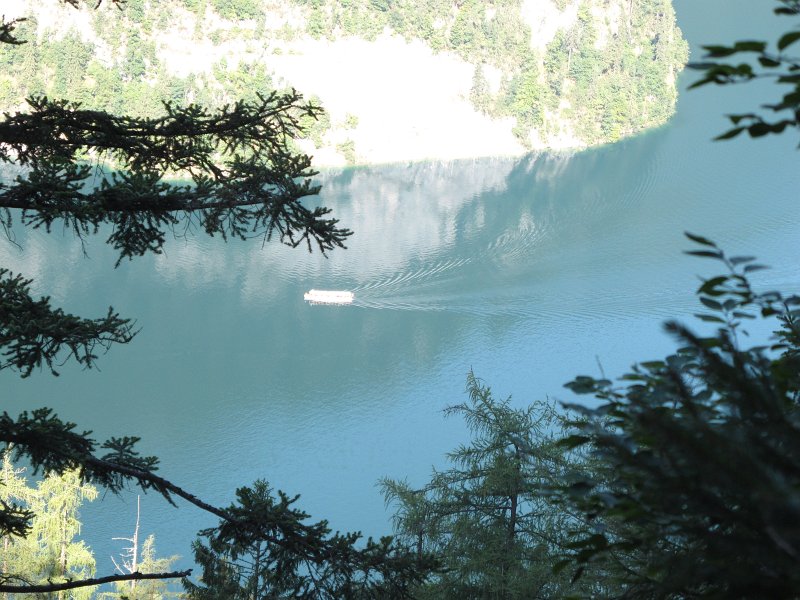 050.jpg - Statek na jeziorze Konigssee.